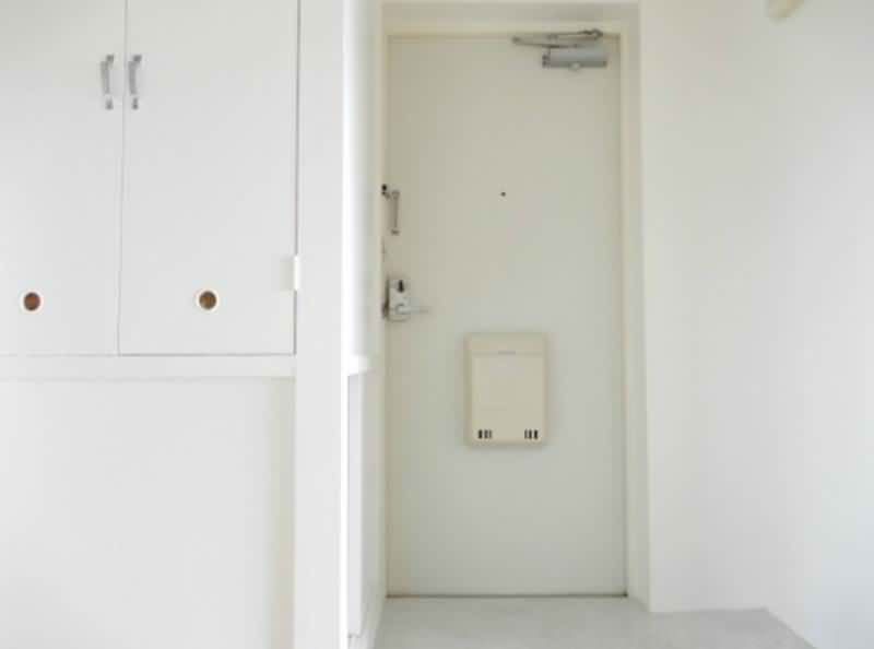 2DK Rental Apartment in Itoman City, Okinawa - 51,000 Yen - Thumbnail 2
