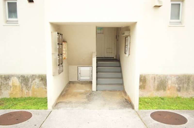 2DK Rental Apartment in Itoman City, Okinawa - 51,000 Yen - Thumbnail 3