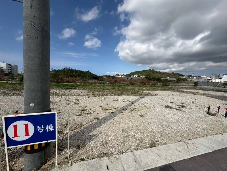 Land for Sale in Tomigusuku, Okinawa - Build Your Dream Home - Thumbnail 2