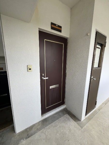 1R Apartment for Rent in Urasoe, Okinawa - 24.7 sqm - Thumbnail 4