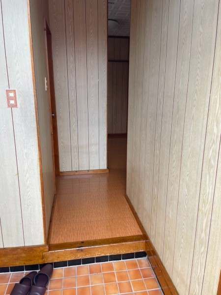 3DK Pet-Consultation House for Rent in Okinawa City Momohara - Thumbnail 2