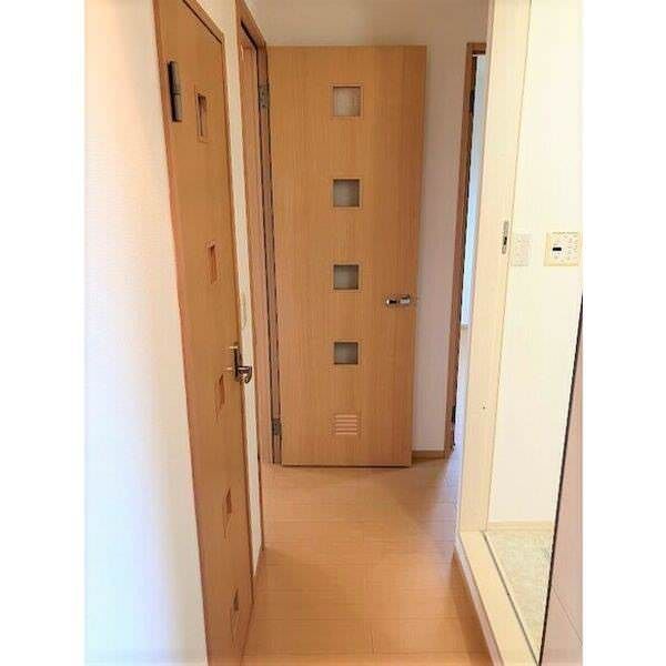 2DK Apartment for Rent in Chatan, Okinawa - Lucere Chatan - Thumbnail 4