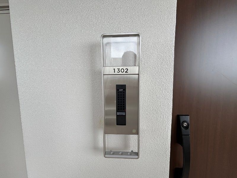 2LDK Apartment for Sale in Chatan, Okinawa - 60.44 sqm - Thumbnail 3