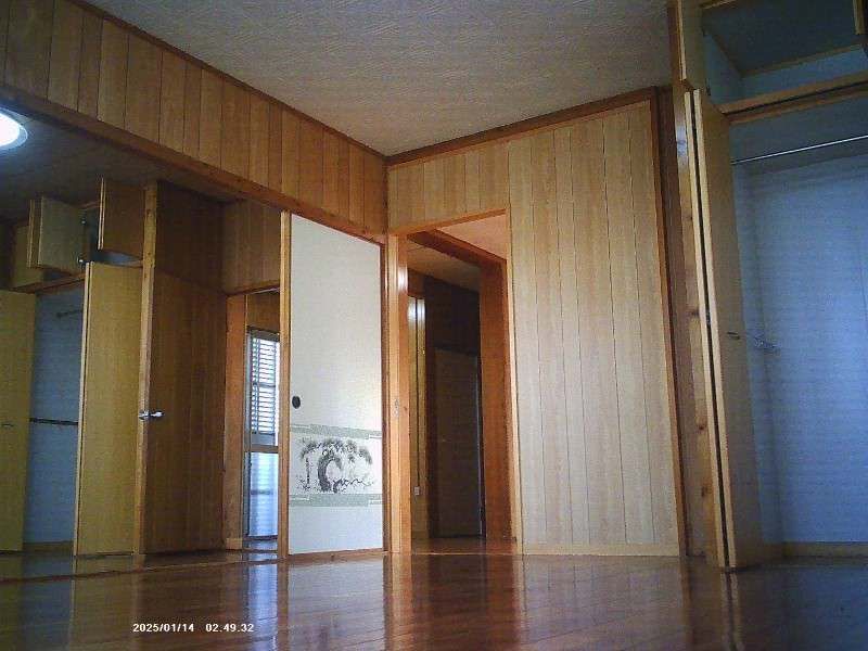 2LDK Apartment for Rent in Okinawa City, Higashi - Thumbnail 2