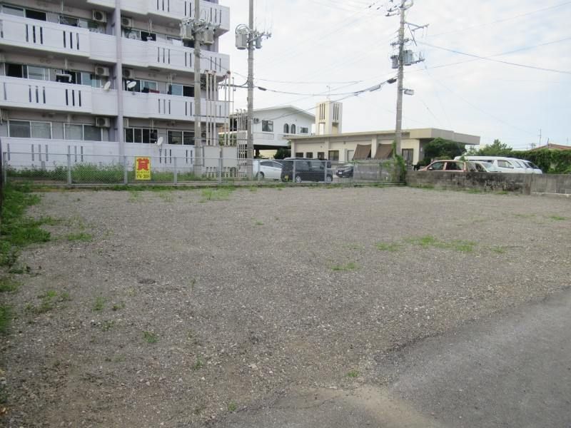 Affordable Rental Parking Space in Uruma City, Okinawa - Thumbnail 3