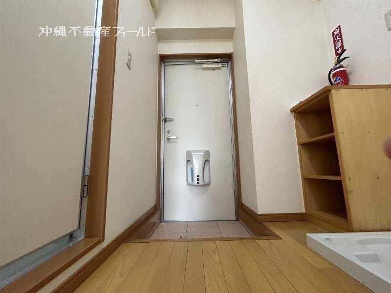 Castillo Matamabashi 1R Apartment for Rent in Tomigusuku, Okinawa - Thumbnail 3