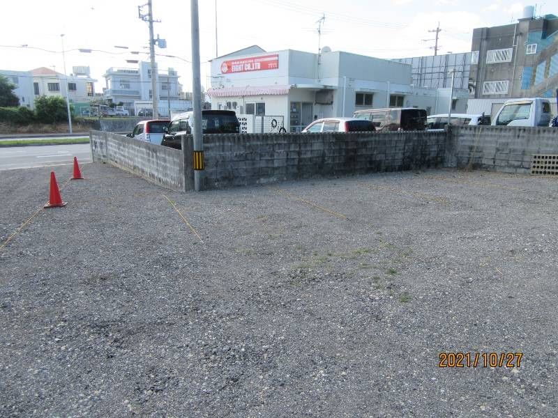 Teruyasu Parking Lot Rental in Okinawa City, Matsumoto - Thumbnail 2