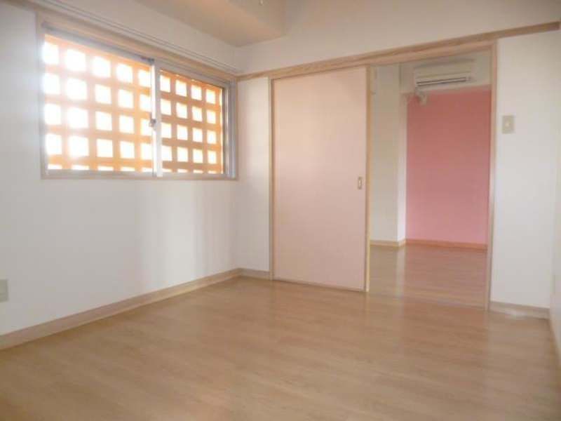 1LDK Apartment for Rent in Urasoe, Okinawa - Pure Corpo GU2 - Thumbnail 4