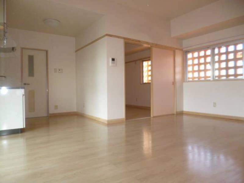 1LDK Apartment for Rent in Urasoe, Okinawa - Pure Corpo GU2 - Thumbnail 3