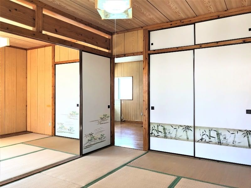 2DK Apartment for Rent in Urasoe Taihei, Okinawa - 42,000 Yen - Thumbnail 2