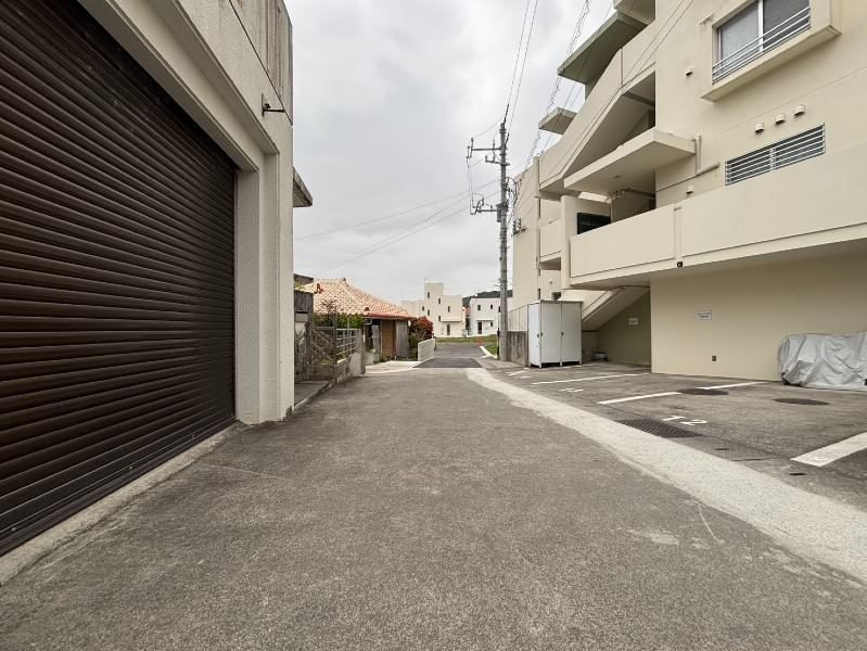 Land for Sale in Tsukazan, Haebaru, Okinawa - 135.8 sqm - Thumbnail 4