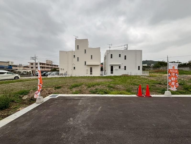 Land for Sale in Tsukazan, Haebaru, Okinawa - 135.8 sqm - Thumbnail 2