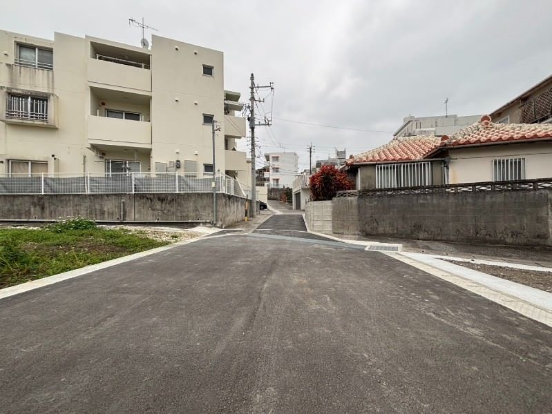 Land for Sale in Tsukazan, Haebaru, Okinawa - 135.8 sqm - Thumbnail 3