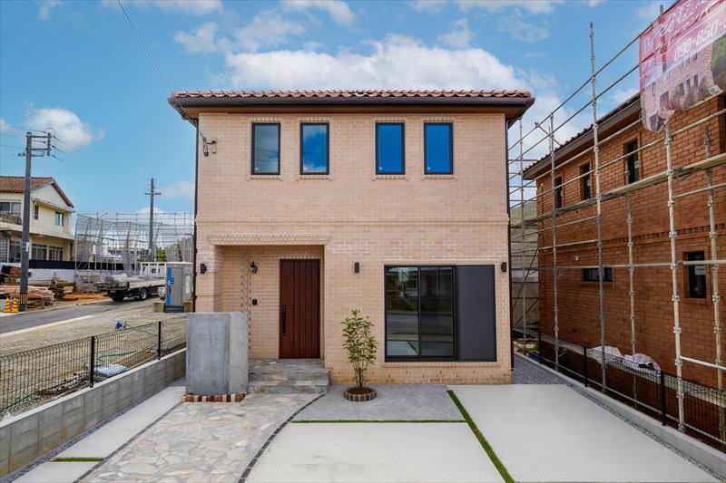 New Brick House in Ishigaki, Okinawa - 4LDK, Award-Winning Design - Thumbnail 4