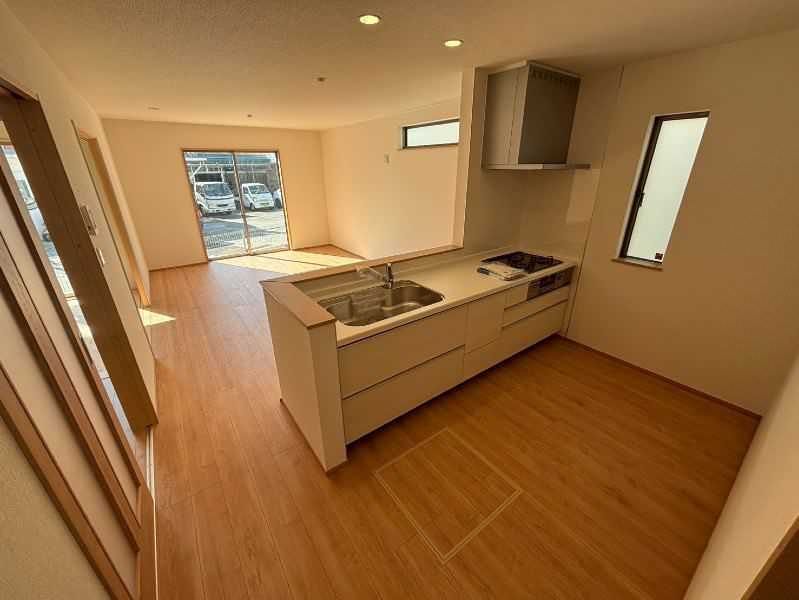 New 4LDK House for Sale in Nanjo City, Okinawa - Thumbnail 3