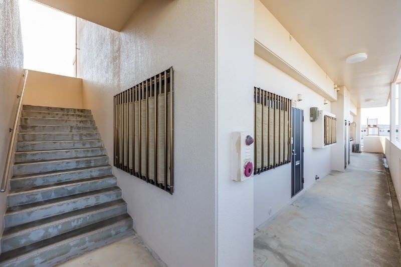 Sun Terrace HIGA 3DK Apartment for Rent in Yaebaru, Okinawa - Thumbnail 2