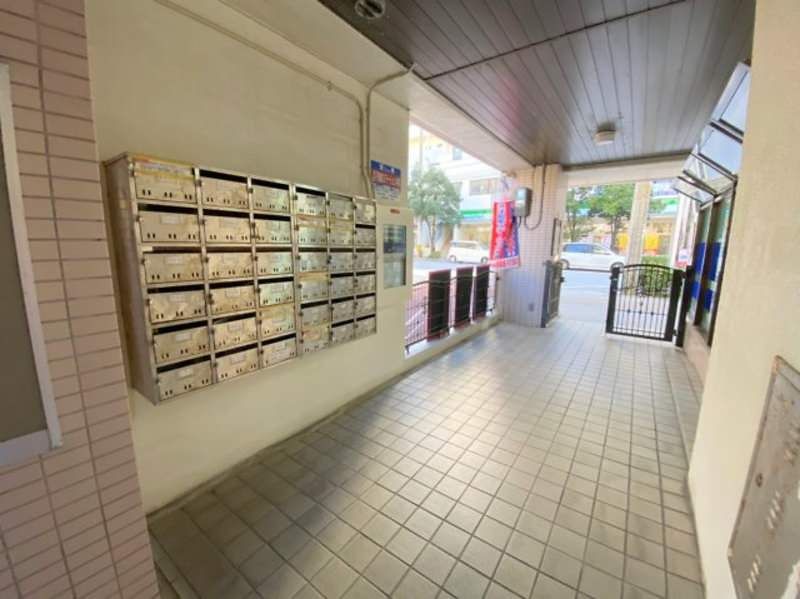1LDK Apartment for Rent in Matsuo, Naha, Okinawa - No Deposit - Thumbnail 3