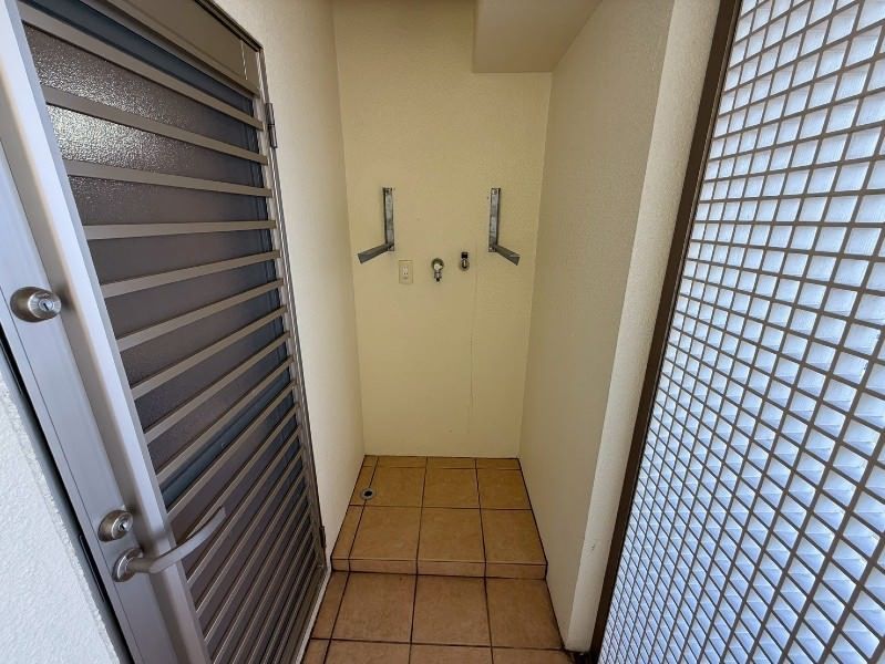 Spacious 3LDK Apartment for Rent in Yomitan, Okinawa - Thumbnail 3