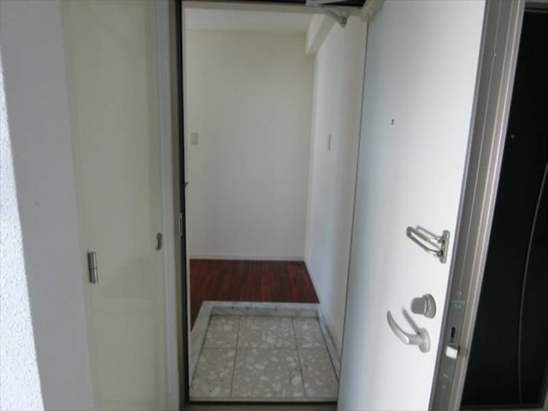 Crest Heim Miyabi 1R Apartment for Rent near Omoromachi Station, Naha - Thumbnail 3