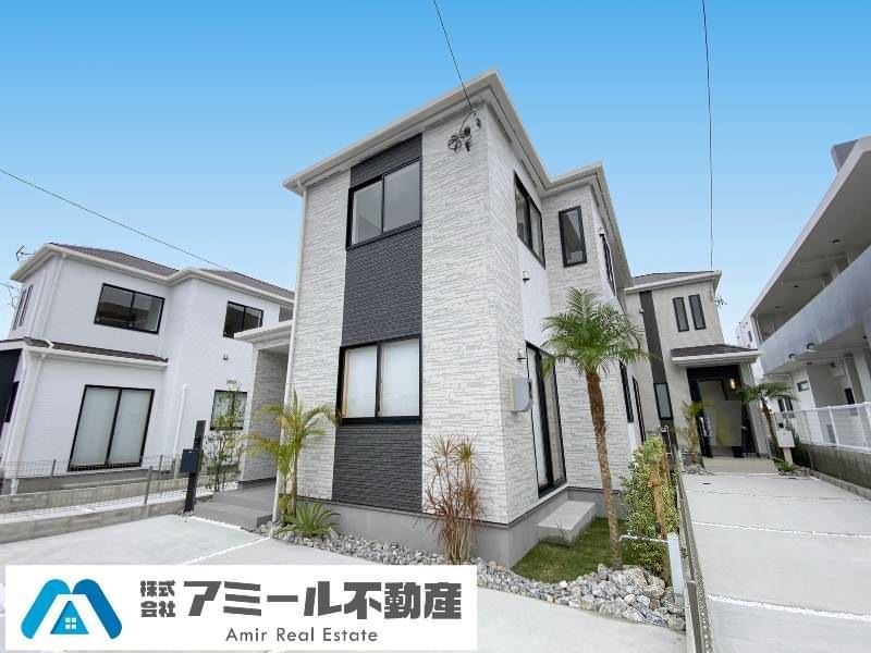 New 4LDK House for Sale in Nishihara-cho, Okinawa - Thumbnail 2