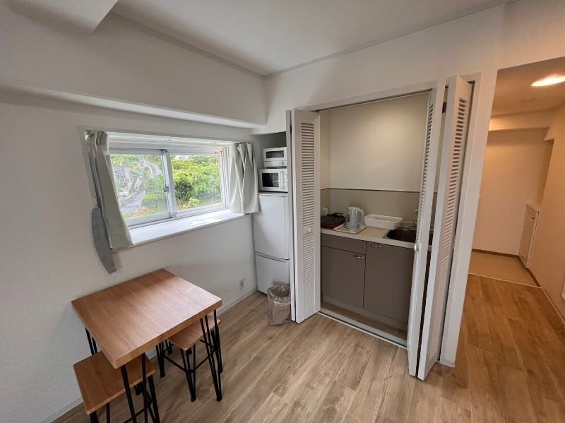 Monthly 1R Apartment Rental in Onna Village, Okinawa Near Tiger Beach - Thumbnail 3