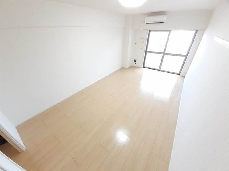 1K Apartment for Rent in Urasoe City, Okinawa - 33m2 - Thumbnail 4