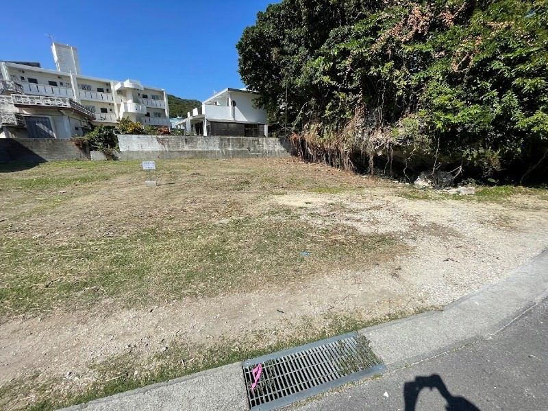 Flat 209.64 sqm Land for Sale in Itarabishi, Yonabaru, Okinawa - Thumbnail 2