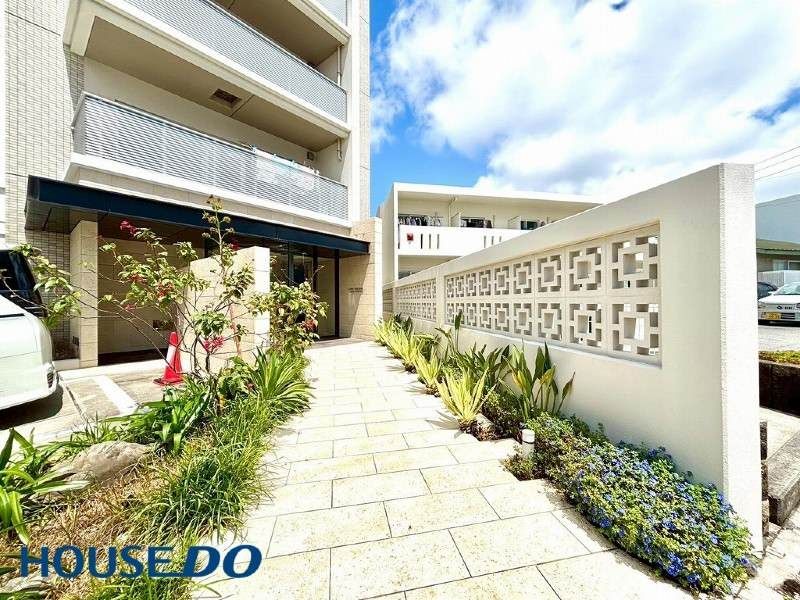 Ocean View 3LDK Apartment for Sale in Ginowan, Okinawa - Thumbnail 4