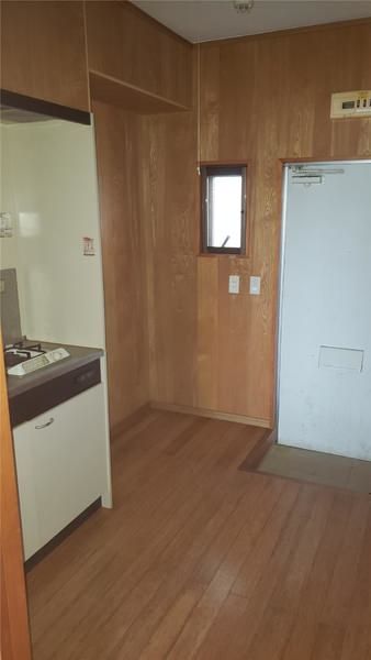 1K Apartment for Rent in Nakagusuku, Okinawa - Near Ryukyu University - Thumbnail 4