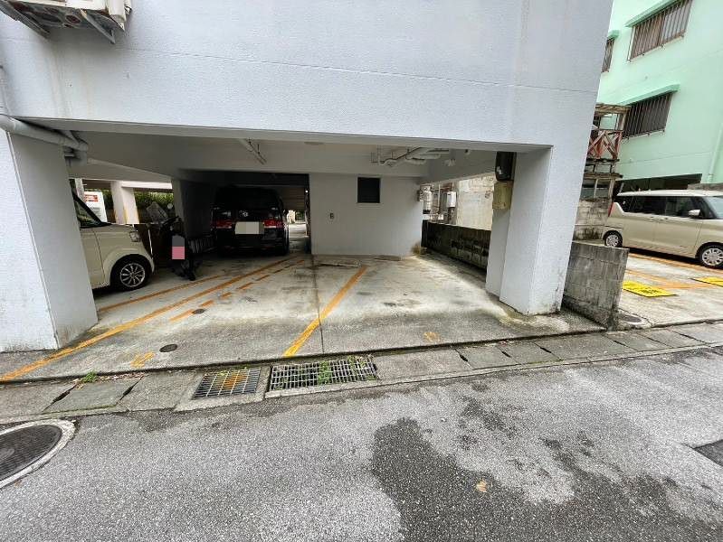 Rental Parking Space in Naha Makishi - Near Asato Station - Thumbnail 2