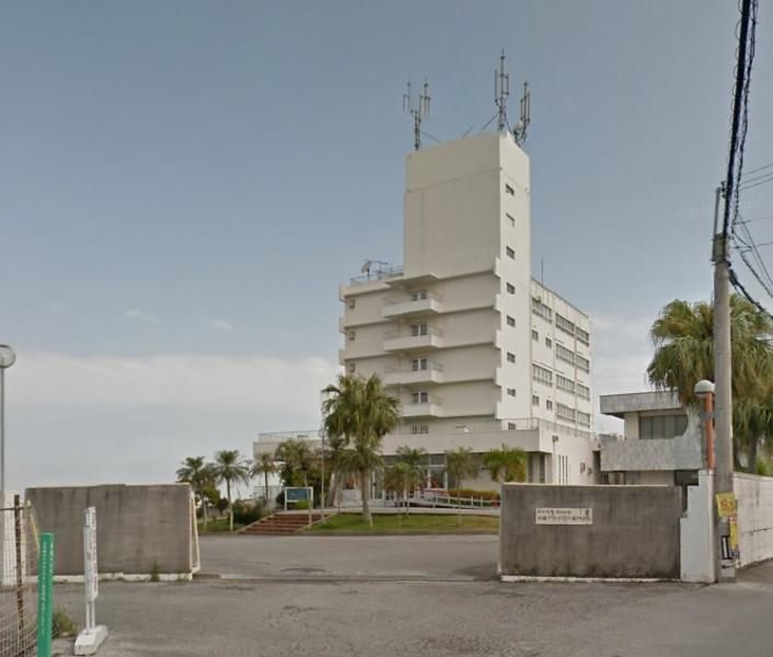 1R Apartment for Rent in Madanbashi, Tomigusuku, Okinawa - Thumbnail 3