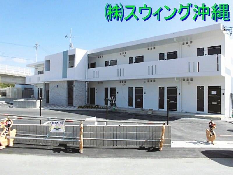 Leoclayno Premium Miyazato 1K Apartment for Rent in Okinawa City - Thumbnail 2