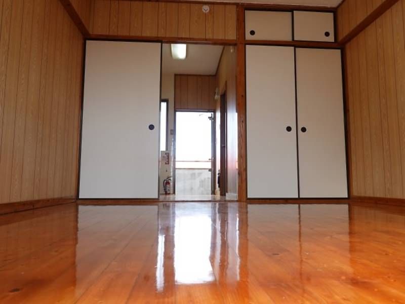 1K Apartment for Rent in Nakagusuku Village, Okinawa with Free Parking - Thumbnail 3
