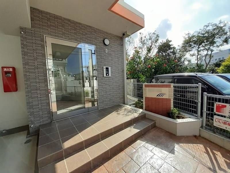 Modern 1K Apartment for Rent in Naha City, Okinawa - Thumbnail 2