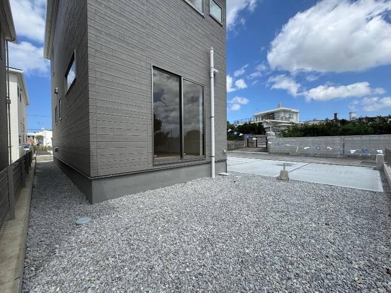 New 3LDK Wooden House for Sale in Itoman, Okinawa - 2026 Completion - Thumbnail 3