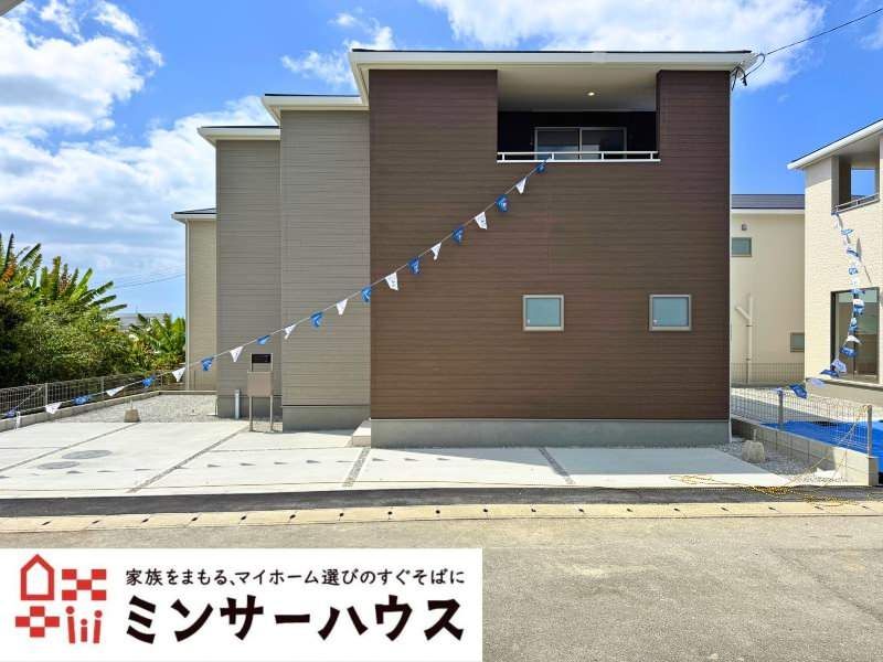 New 3LDK Wooden House for Sale in Itoman, Okinawa - 2026 Completion - Thumbnail 2