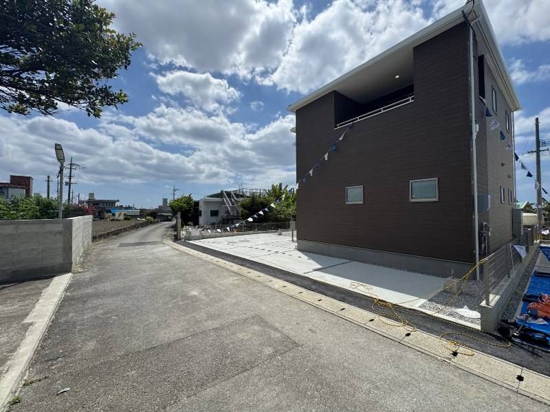 New 3LDK Wooden House for Sale in Itoman, Okinawa - 2026 Completion - Thumbnail 4