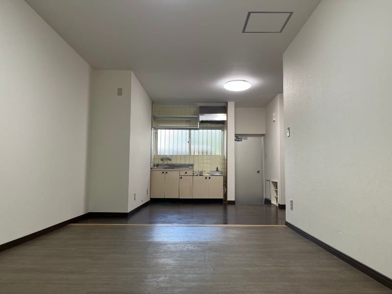 2DK Apartment for Rent in Maesato, Ishigaki City, Okinawa - Thumbnail 4