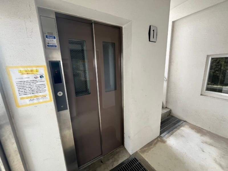 Thomas Amaku 1K Apartment for Rent in Naha, Okinawa - Thumbnail 2