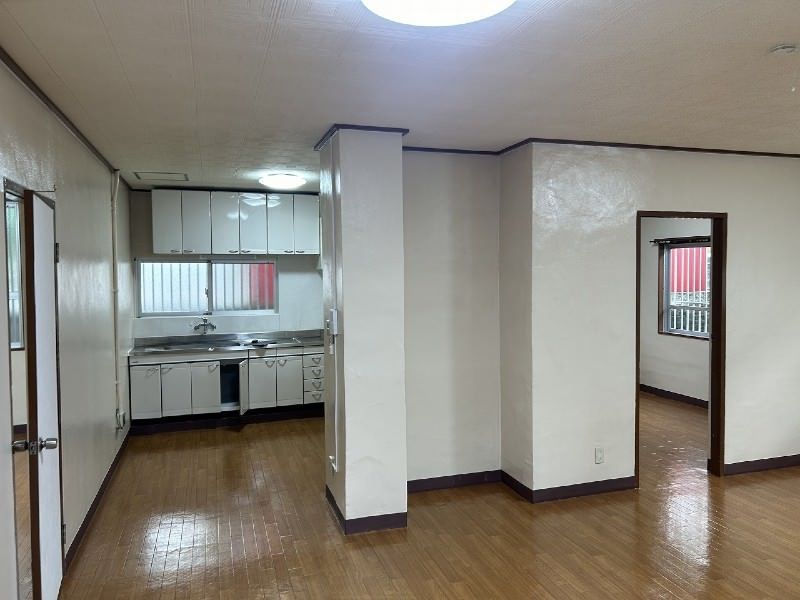 3LDK House for Rent in Chatan, Okinawa with 3 Parking Spaces - Thumbnail 4