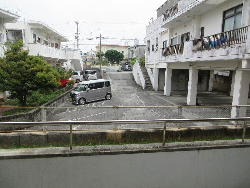Co-op Asato 2DK Rental Apartment in Uruma, Okinawa - Thumbnail 2