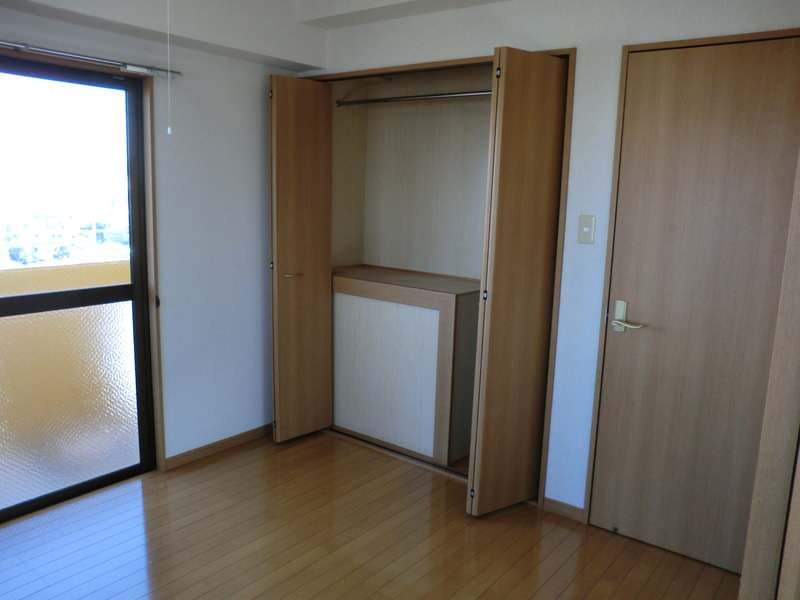 River Oasis 2DK Apartment for Rent in Ginowan, Okinawa - Thumbnail 4