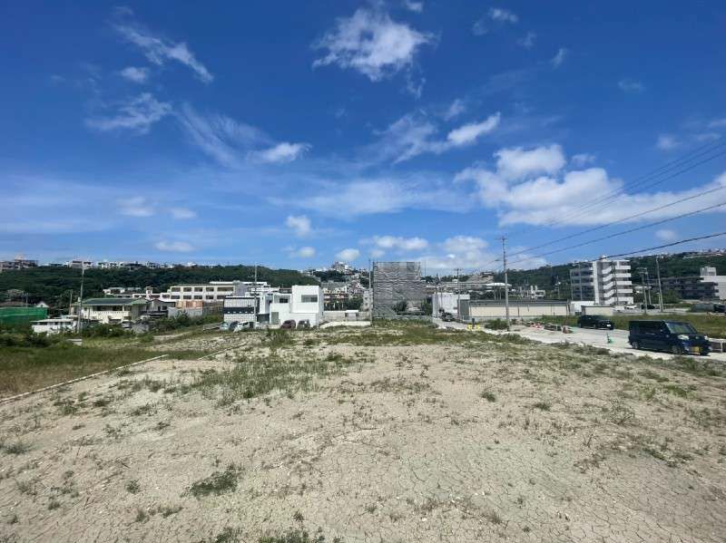 130 sqm Building Plot for Sale in Urasoe, Okinawa - Image 1