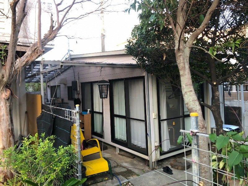 5LDK Reinforced Concrete House for Sale in Okinawa City - Thumbnail 3