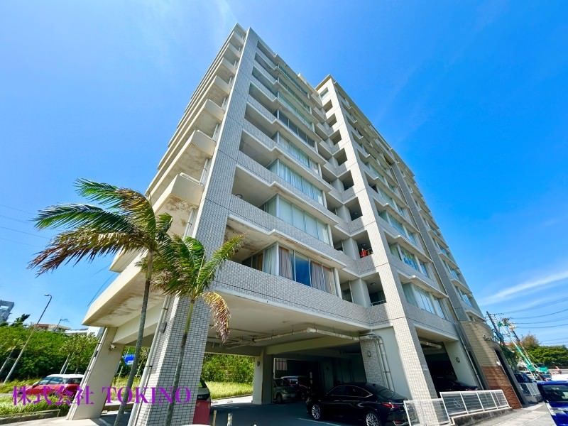 2LDK Apartment for Sale in Kakihana-cho, Naha, Okinawa - Thumbnail 2
