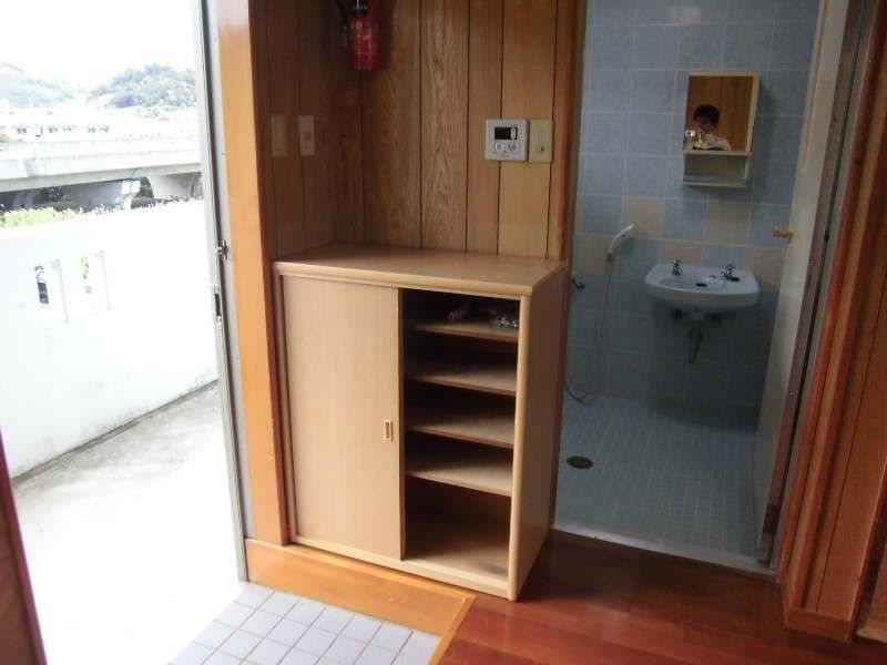 2DK Apartment for Rent in Haebaru, Okinawa | 36.4 sqm - Thumbnail 3