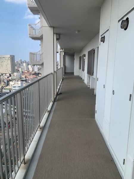 2LDK Apartment for Sale in Naha, Okinawa with Panoramic Views - Thumbnail 4
