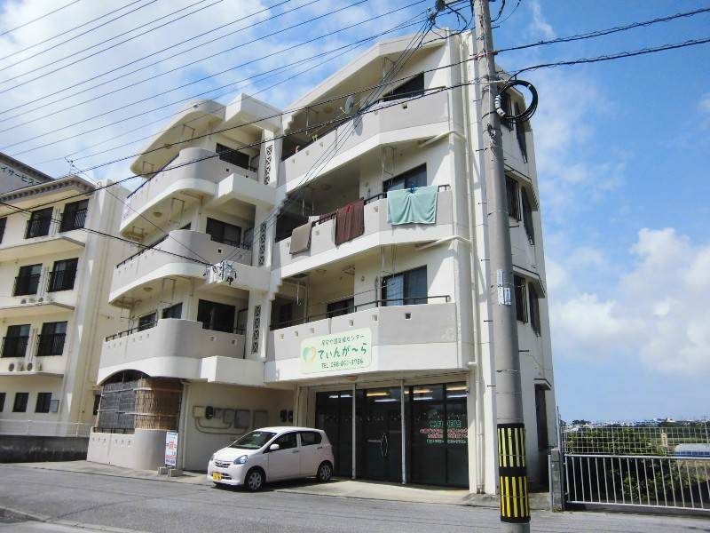 2DK Apartment in Teruya, Itoman City, Okinawa - Thumbnail 4