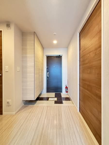 4LDK Tower Apartment for Rent in Itoman City, Okinawa - Thumbnail 2