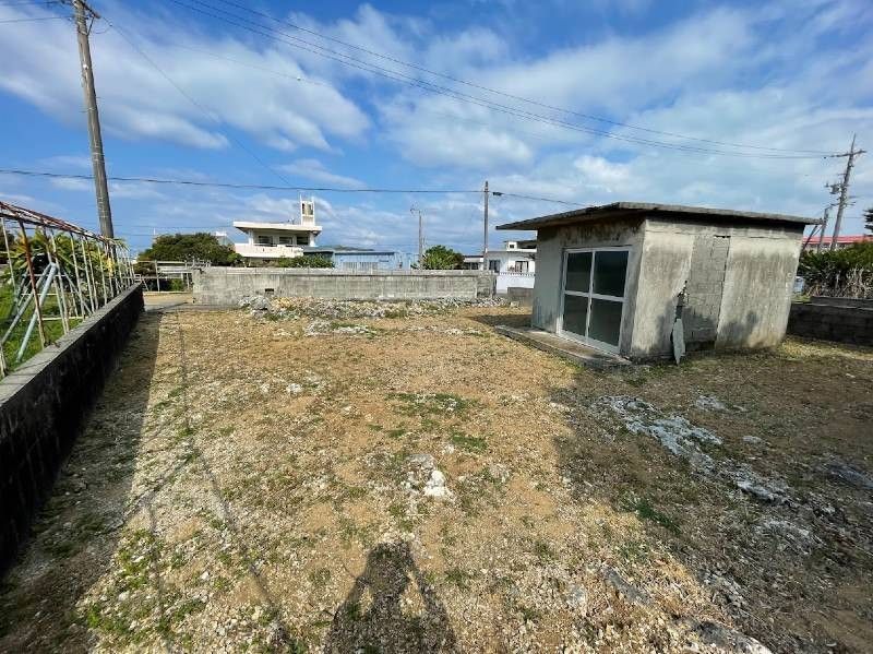 Land for Sale in Kiyan, Itoman, Okinawa - 275 sqm Flat Corner Plot - Thumbnail 3